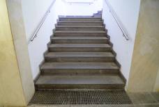 Bahnhof Klausen - Treppe